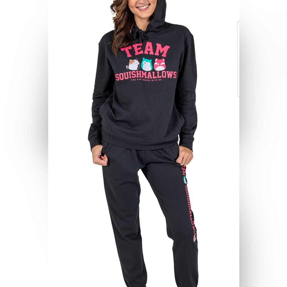 NWT Squishmallow Jogger Set Juniors Size XL